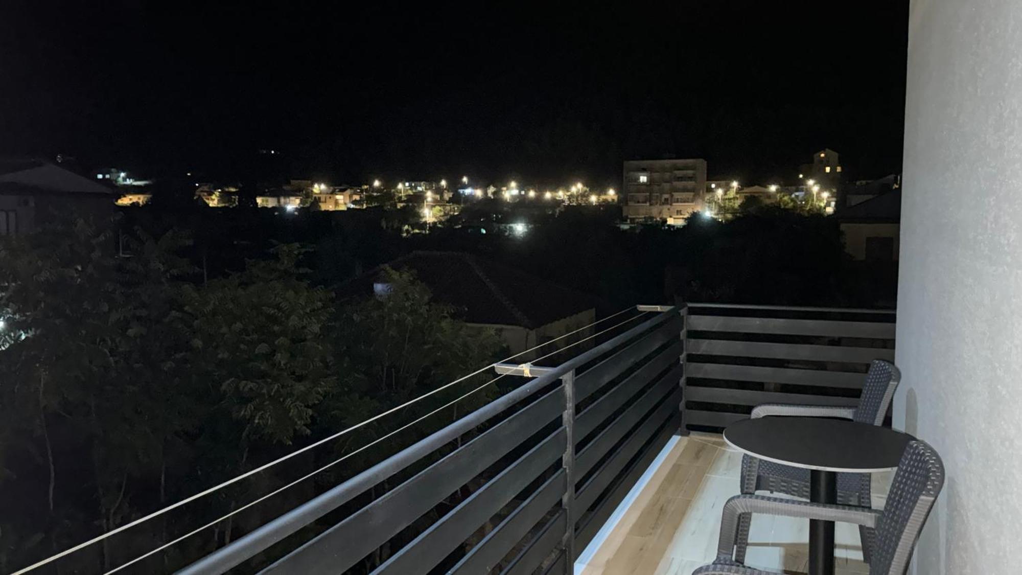 Hotel Bizant Пермет Екстер'єр фото