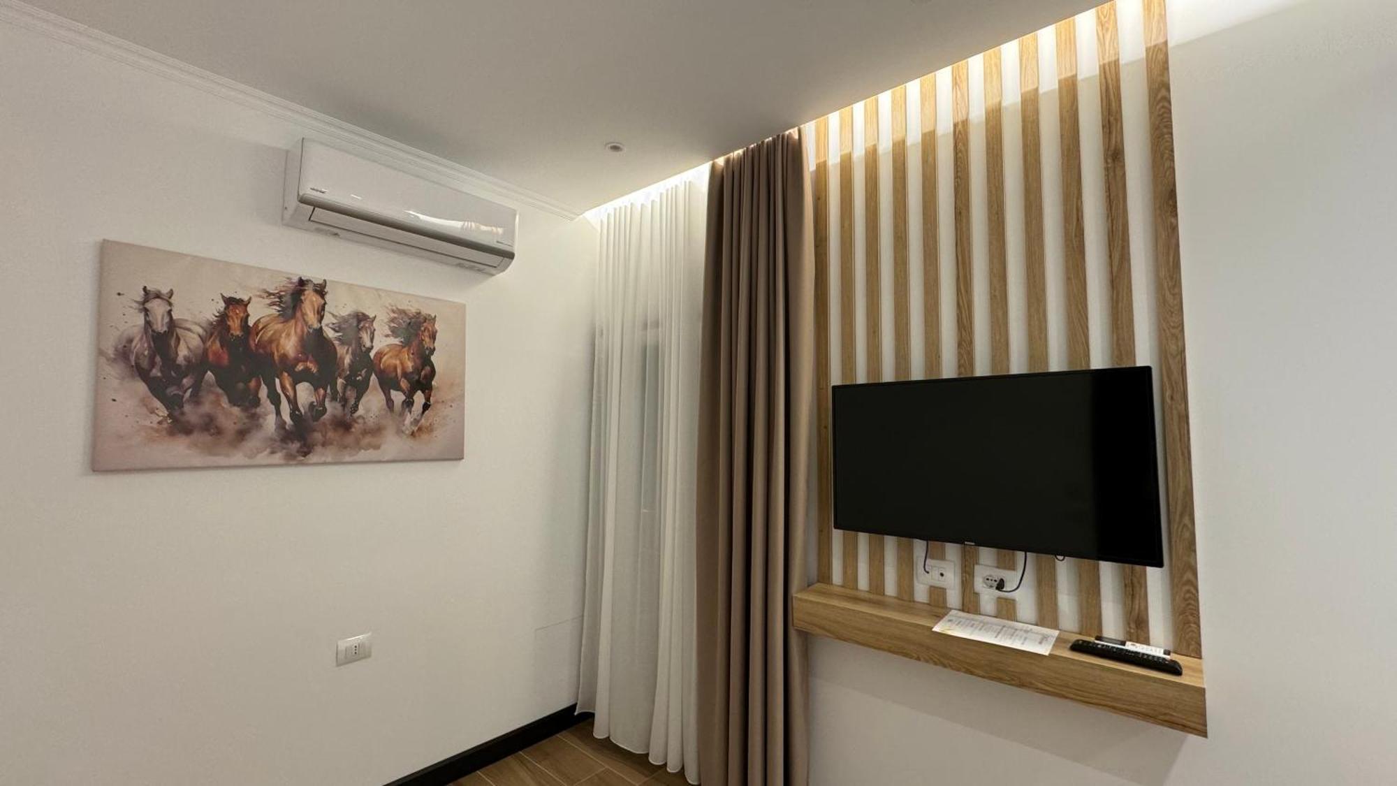 Hotel Bizant Пермет Екстер'єр фото