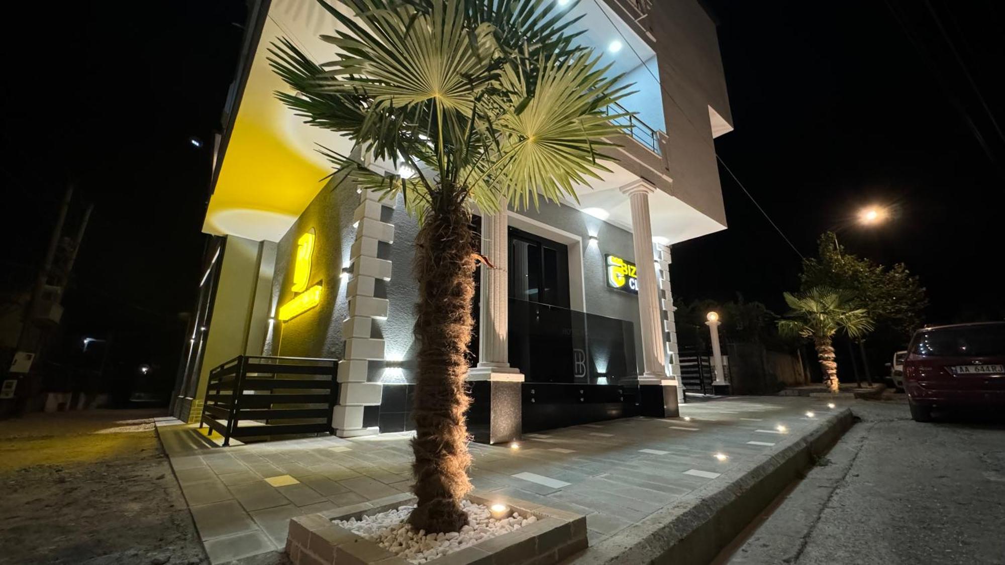 Hotel Bizant Пермет Екстер'єр фото
